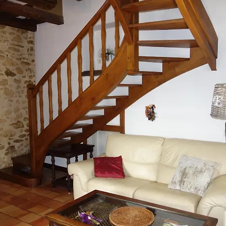 Holiday home Maison La Fontaine D'amour Sarlat-la-Caneda