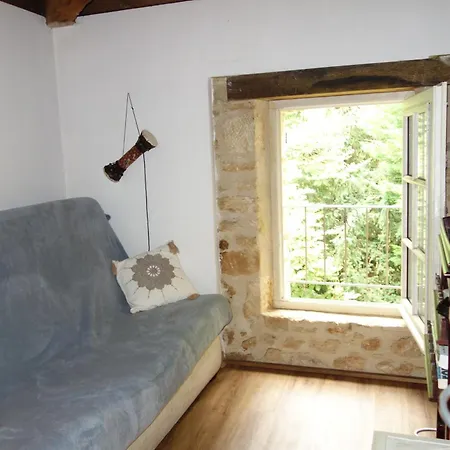 Holiday home Maison La Fontaine D'amour *