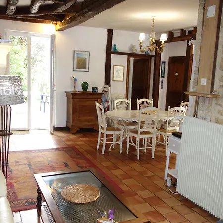 Holiday home Maison La Fontaine D'amour Sarlat-la-Caneda